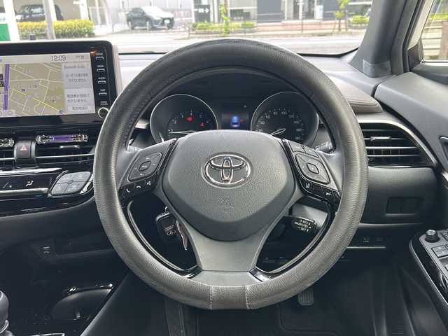 トヨタ Ｃ－ＨＲ G－T 大阪府 2020(令2)年 3.7万km ホワイトパールクリスタルシャイン ワンオーナー/6速IMT/ETC2.0/純正フロアマット/ブラインドスポットモニター/アラウンドビューモニター/レーダークルーズコントロール/純正ナビ/シートヒーター（運転席・助手席）/ドライブレコーダー/（TZ-D２０５W）/ブレーキホールド/オートライト/オートハイビーム/パワーステアリング/パワーウィンドウ/12V/120W/USB端子X１