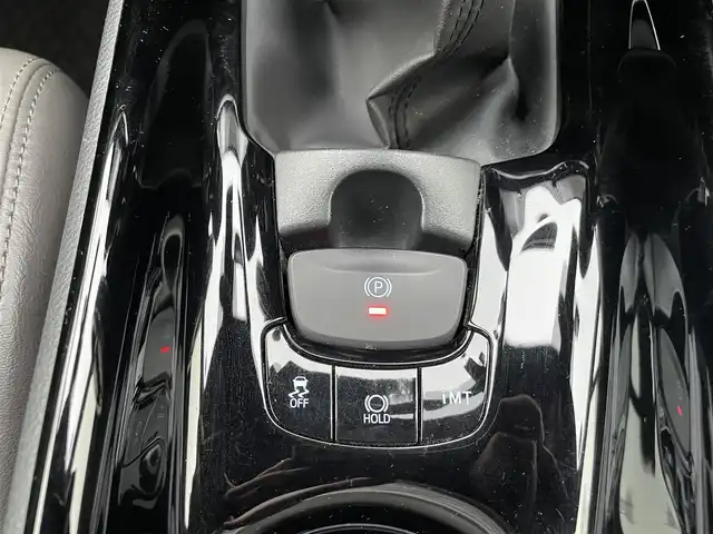 トヨタ Ｃ－ＨＲ G－T 熊本県 2020(令2)年 3.7万km ホワイトパールクリスタルシャイン 6速IMT/TRDフルエアロ/純正ディスプレイオーディオナビ/・AM/FM/BT/Miracast/USB/・バックカメラ/・全周囲カメラ/トヨタセーフティセンス/・プリクラッシュセーフティ/・レーントレーシングアシスト/・ブラインドスポットモニター/・ロードサインアシスト/・レーダークルーズコントロール/・オートマチックハイビーム/ステアリングリモコン/ハーフレザーシート/・D/Nシートヒーター/ビルトインETC/前後ドライブレコーダー/オートホールド/LEDヘッドライト/オートライト/フォグランプ/スマートキー/プッシュスタート/純正フロアマット/TRD19インチアルミホイール