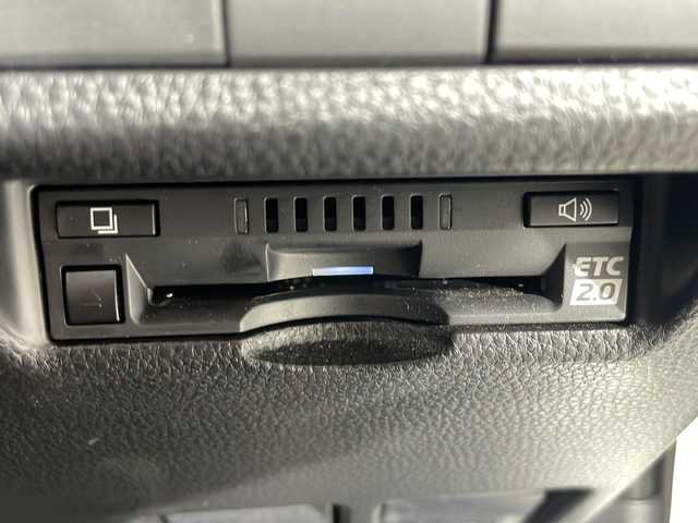 トヨタ ＲＡＶ４ アドベンチャー オフロードPKG 沖縄県 2021(令3)年 1.7万km 白 禁煙車　/県外仕入　/純正9インチディスプレイオーディオ/フルセグＴＶ　/クルーズコントロール　/ダウンヒルアシストコントロール　/カーテンエアバック /前後方向ドライブレコーダー /BSM /ETC /LED /ルーフレール /純正ホイール