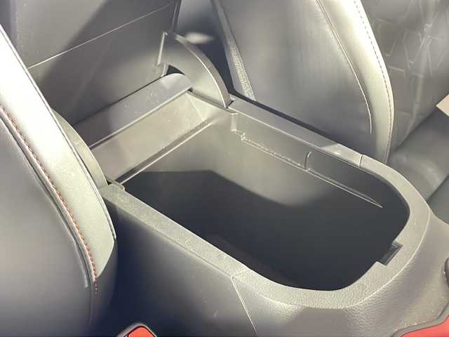 トヨタ ＲＡＶ４ アドベンチャー オフロードPKG 沖縄県 2021(令3)年 1.7万km 白 禁煙車　/県外仕入　/純正9インチディスプレイオーディオ/フルセグＴＶ　/クルーズコントロール　/ダウンヒルアシストコントロール　/カーテンエアバック /前後方向ドライブレコーダー /BSM /ETC /LED /ルーフレール /純正ホイール