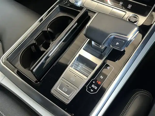 アウディ アウディ Ｑ７ 55TFSIクワトロ Sライン 山形県 2022(令4)年 4.5万km 白 純正ナビ/360°カメラ/フルセグTV/AppleCarplay/Audiプレセンス/アダプティブクルーズコントロール/レーンキープアシスト/ブラインドスポットモニター/パドルシフト/パワーシート/レザーシート/シートヒーター/ヘッドアップディスプレイ/ミラーヒーター