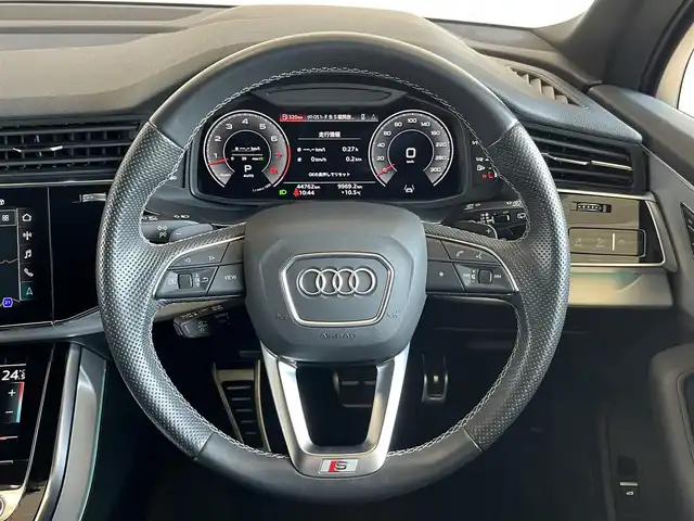 アウディ アウディ Ｑ７ 55TFSIクワトロ Sライン 山形県 2022(令4)年 4.5万km 白 純正ナビ/360°カメラ/フルセグTV/AppleCarplay/Audiプレセンス/アダプティブクルーズコントロール/レーンキープアシスト/ブラインドスポットモニター/パドルシフト/パワーシート/レザーシート/シートヒーター/ヘッドアップディスプレイ/ミラーヒーター