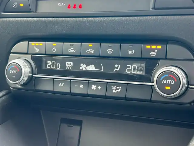 マツダ ＣＸ－５ XD プロアクティブ 滋賀県 2022(令4)年 7.3万km ロジウムホワイトプレミアムメタリック ディーゼル/2WD(FF)/6速AT/10.25インチ純正ナビ/（FM/AM/フルセグ/Bluetooth）/ETC/３６０°ビュー・モニター/バックカメラ/電動リアゲート/プリクラッシュブレーキアシスト	/踏み間違い防止アシスト	/後側方衝突防止支援システム	/ブラインドスポットモニタリング/レーンキープアシスト/レーダークルーズコントロール/コーナー・バックセンサー	/標識検知機能/運転席・助手席シートヒーター/ワイヤレス充電/アイドリングストップ/電動格納ミラー/電動パーキング/ブレーキホールド/革巻きステアリング/ステアリングスイッチ/ステアリングヒーター/パドルシフト/オートライト/LEDヘッドライト/フルオートエアコン/自動防眩ルームミラー/ヘッドアップディスプレイ/プッシュスタート/スマートキー/純正フロアマット