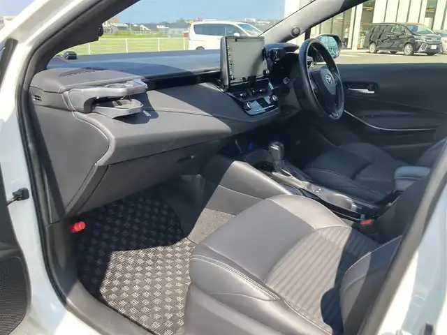 トヨタ カローラツーリング ダブルバイビー 鳥取県 2020(令2)年 5.8万km ホワイトパールクリスタルシャイン 純正9インチナビ/フルセグ/BT/USB/バックカメラ/トヨタセーフティセンス/レーンキープアシスト/レーダークルーズコントロール/ブラインドスポットモニター/ビルトインETC２．０/ハーフレザーシート/LEDヘットライト/オートハイビーム/ENKEI 17インチアルミホイール/プッシュエンジンスタート/スマートキー×２