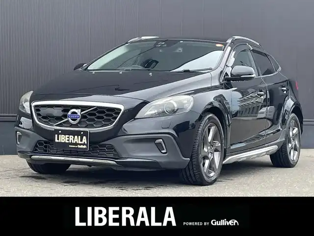 ボルボ Ｖ４０ クロスカントリー T5 AWD 道東・釧路十勝 2013(平25)年 4.2万km ブラックサファイアメタリック ４WD/純正HDDナビ/ CD/DVD/BT/フルセグ/バックカメラ/ETC/衝突回避ブレーキ/レーンディパーチャーアラート/アダプティブクルーズコントロール/ブラインドスポットインフォメーション/リアパークセンサー/運転席メモリ付きパワーシート/フロントシートヒーティング/LEDヘッドライト/オートライト/純正17インチAW/純正フロアマット