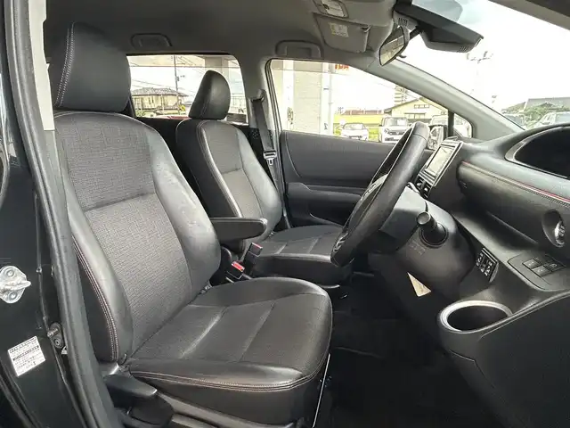 トヨタ シエンタ G クエロ 茨城県 2018(平30)年 7.8万km ブラックマイカ 純正メモリナビ/・Bluetooth接続/・ワンセグテレビ/バックカメラ/ETC/プリクラッシュセーフティー/両側パワースライドドア/ハーフレザーシート/プッシュスタート/純正フロアマット/純正ドアバイザー/純正アルミホイール/ステアリングスイッチ