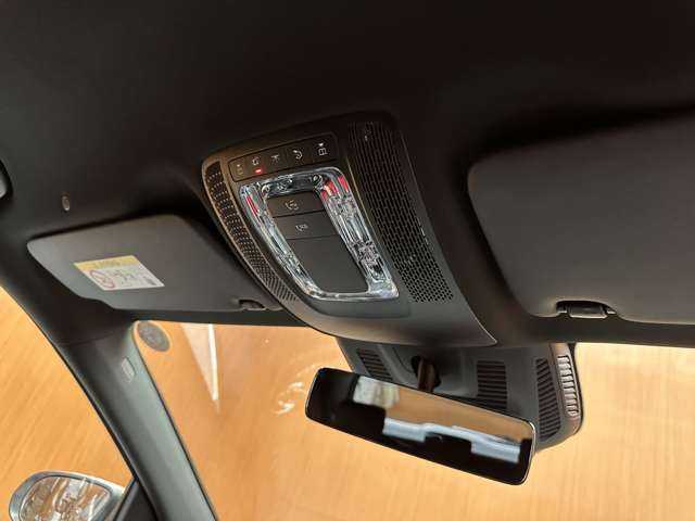 メルセデス・ベンツ Ｍ・ベンツ Ｂ２００ｄ AMGライン 千葉県 2023(令5)年 1.7万km 赤／ゴールド ＡＣＣ　/半革シート　/ナビ　/ＴＶ　/Ｂカメラ　/Ｂｌｕｅｔｏｏｔｈ接続　/シートヒーター　/電動シート/電動リアゲート　/マルチビームＬＥＤ　/ハイビームアシスト　/アンビエントライト　/アクティブパーキング　/ＲＳＰ