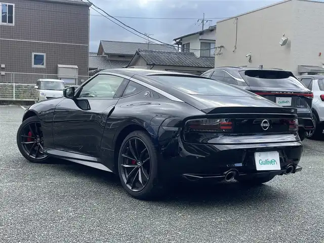 日産 フェアレディ Ｚ バージョンST 熊本県 2025(令7)年 1.2万km 黒 ワンオーナー/プッシュスタート/純正ナビ/BOSEサウンド/バックカメラ/ビルトインETC/純正19インチAW/純正キャリパー/レーダークルーズ/ハーフレザーシート/全席パワーシート/全席シートヒーター/3連メーター/LEDヘッドライト/オートライト/フォグライト/前後コーナーセンサー/横滑り防止装置/ウィンカーミラー/新車保証書/取扱説明書/スマートスペアキー×1本/カラー番号：GAT