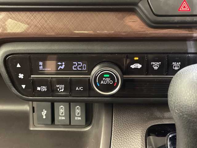ホンダ Ｎ ＢＯＸ G･L ホンダセンシング カッパーブラウンスタイル 愛媛県 2019(令1)年 4.9万km プラチナホワイトパール 純正ナビ/ワンセグ／Ｂｌｕｅｔｏｏｔｈ／ＵＳＢ/バックカメラ/衝突軽減ブレーキ/レーダークルーズコントロール/ＥＴＣ/前後ドライブレコーダー/両側パワースライドドア/コーナーセンサー/レーンキープアシスト/LEDヘッドライト