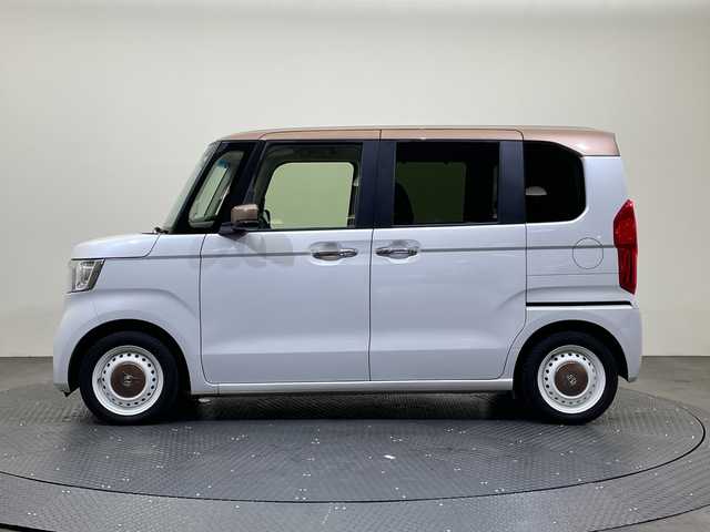 ホンダ Ｎ ＢＯＸ G･L ホンダセンシング カッパーブラウンスタイル 愛媛県 2019(令1)年 4.9万km プラチナホワイトパール 純正ナビ/ワンセグ／Ｂｌｕｅｔｏｏｔｈ／ＵＳＢ/バックカメラ/衝突軽減ブレーキ/レーダークルーズコントロール/ＥＴＣ/前後ドライブレコーダー/両側パワースライドドア/コーナーセンサー/レーンキープアシスト/LEDヘッドライト