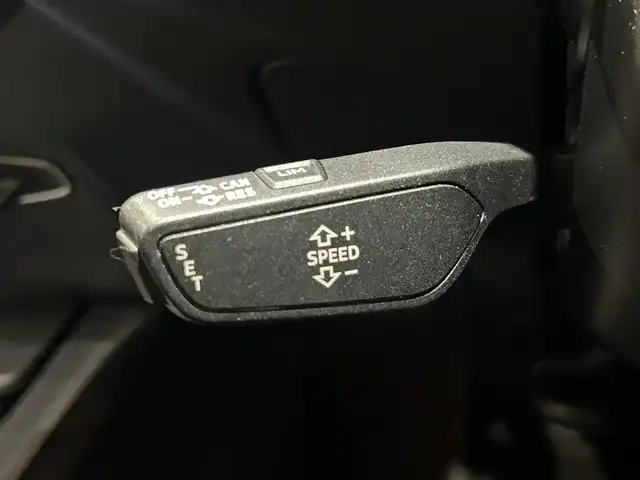 アウディ ＴＴクーペ 2．0 TFSI クワトロ 道央・札幌 2016(平28)年 6.2万km グレイシアホワイトメタリック グレイシアホワイトメタリック/アシスタンスパッケージアドバンスド/　・クルーズコントロール/　・アウディサイドアシスト/　・アウディアクティブレーンアシスト/　・リアビューカメラ/　・パークアシスト/　・アウディホールドアシスト/マトリクスLEDヘッドライト/純正メモリナビ/フルセグテレビ/DVD/SD/USB/BT/パーキングエイド/電動フロントシート/ETC/社外ドライブレコーダー