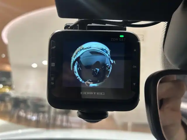 アウディ ＴＴクーペ 2．0 TFSI クワトロ 道央・札幌 2016(平28)年 6.2万km グレイシアホワイトメタリック グレイシアホワイトメタリック/アシスタンスパッケージアドバンスド/　・クルーズコントロール/　・アウディサイドアシスト/　・アウディアクティブレーンアシスト/　・リアビューカメラ/　・パークアシスト/　・アウディホールドアシスト/マトリクスLEDヘッドライト/純正メモリナビ/フルセグテレビ/DVD/SD/USB/BT/パーキングエイド/電動フロントシート/ETC/社外ドライブレコーダー