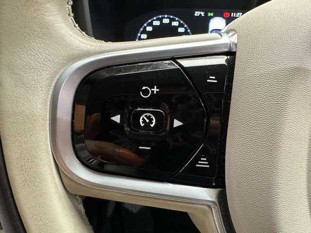 ボルボ Ｖ６０ クロスカントリー T5 AWD プロ 千葉県 2019(令1)年 5.4万km アイスホワイト ＡＣＣ　/白革シート　/ＨＵＤ　/ナビ　/ＴＶ　/Ｂｌｕｅｔｏｏｔｈ接続　/３６０°ｈａｒｍａｎｋａｒｄｏｎサウンド　/シートヒーター　/電動シート　/電動リアゲート　/ＬＥＤヘッドライト　/衝突軽減Ｂ　/ＢＳＭ　/ＬＫＡ