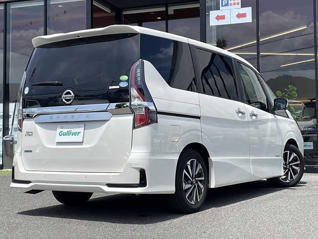 日産 セレナ ハイウェイスター V 大阪府 2021(令3)年 5.7万km ブリリアントホワイトパール 衝突軽減システム　/両側パワースライドドア　/純正１０インチナビ/フルセグTV　/Bluetooth　/CD　/DVD　/Blu-ray　/全方位カメラ　/レーダークルーズコントロール/プロパイロット/デジタルインナーミラー/オートホールド/BSM/LEDヘッドライト　/ドライブレコーダー　/ＥＴＣ/スペアキー