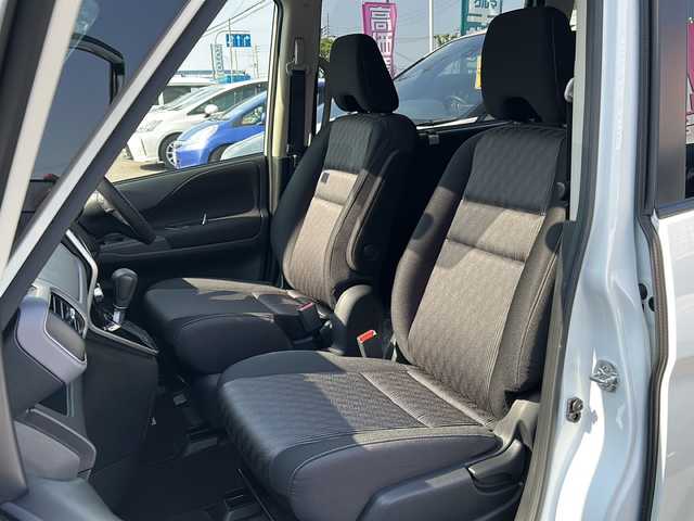 日産 セレナ ハイウェイスター V 大阪府 2021(令3)年 5.7万km ブリリアントホワイトパール 衝突軽減システム　/両側パワースライドドア　/純正１０インチナビ/フルセグTV　/Bluetooth　/CD　/DVD　/Blu-ray　/全方位カメラ　/レーダークルーズコントロール/プロパイロット/デジタルインナーミラー/オートホールド/BSM/LEDヘッドライト　/ドライブレコーダー　/ＥＴＣ/スペアキー