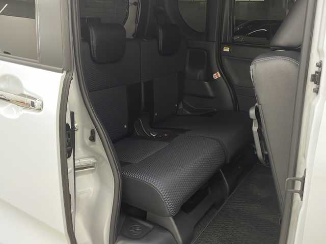 ダイハツ タント カスタム RS 長崎県 2023(令5)年 0.8万km シャイニングホワイトパール 登録時走行7728km/ワンオーナー/スマートアシスト/・衝突回避支援ブレーキ機能/・衝突警報機能/・ブレーキ制御付誤発進抑制機能/・車線逸脱警報機能/・車線逸脱抑制制御機能/・路側逸脱警報機能/・ふらつき警報/・先行車発進お知らせ機能/・標識認識機能（進入禁止/最高速度/一時停止）/・アダプティブドライビングビーム/・コーナーセンサー/スマートパノラマパーキングパック/・スマートパノラマパーキングアシスト（フロント/サイド/バックカメラ）/・ドアミラーヒーター/・助手席側サイドアンダーミラー/・ステアリングスイッチ（駐車支援）/純正ディスプレイオーディオ/フルセグTV/ビルトインETC2.0/ドライブレコーダー/両側パワースライドドア/LEDライト/ハーフレザーシート（合皮）/前席シートヒーター/eco IDLE/メッキフロントグリル（08400-K2379)/保証書・取説/スペアキー