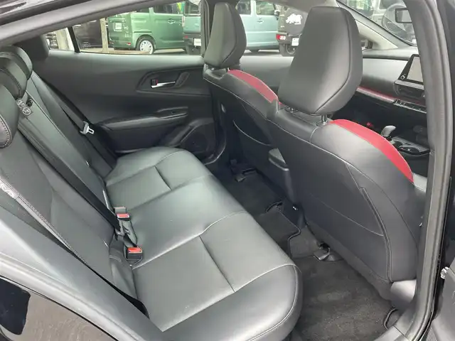 トヨタ プリウス Z 鳥取県 2023(令5)年 1.4万km アティチュードブラックマイカ トヨタセーフティセンス/モデリスタエアロ/パノラマルーフ/12.3型ディスプレィオーディオ/・フルセグ/・Bluetooth/パノラミックビューモニター/ブラインドスポットモニター/デジタルインナーミラー/パワーバックドア/合皮レザーシート/前席パワーシート/シートヒーター/ベンチレーション/ワイヤレス充電/LEDヘッドライト/オートマチックハイビーム/W＆サイドエアバック/カーテンエアバック
