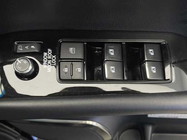 トヨタ アルファード S Cパッケージ 宮崎県 2020(令2)年 6.4万km ブラック 禁煙車/トヨタセーフティセンス/純正9型ディスプレイオーディオナビTV/（T-connect/CD/DVD/Bluetooth/フルセグTV)/純正リアフリップダウンモニター/純正ビルトイン2.0ETC/純正LEDオートライト/純正LEDフォグ/純正18インチアルミ/純正モデリスタエアロ/純正モデリスタマフラー/純正フロアマット/社外前後ドライブレコーダー/両側電動スライドドア/黒本革シート/アダプティブクルーズコントロール/プリクラッシュセーフティ/レーンディパーチャーアラート/オートマチックハイビーム/ブラインドスポットモニター/電子パーキング/オートホールド/サンルーフ/エグゼクティブパワーシート/前席パワーシート/エアシート/ウッドコンビ本革巻ハンドル/ウインカードアミラー/オート電動格納ミラー/ステアリングヒーター/スマートキー/プッシュエンジンスタート/スペアキー/取扱い説明書