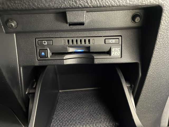 トヨタ アルファード S Cパッケージ 宮崎県 2020(令2)年 6.4万km ブラック 禁煙車/トヨタセーフティセンス/純正9型ディスプレイオーディオナビTV/（T-connect/CD/DVD/Bluetooth/フルセグTV)/純正リアフリップダウンモニター/純正ビルトイン2.0ETC/純正LEDオートライト/純正LEDフォグ/純正18インチアルミ/純正モデリスタエアロ/純正モデリスタマフラー/純正フロアマット/社外前後ドライブレコーダー/両側電動スライドドア/黒本革シート/アダプティブクルーズコントロール/プリクラッシュセーフティ/レーンディパーチャーアラート/オートマチックハイビーム/ブラインドスポットモニター/電子パーキング/オートホールド/サンルーフ/エグゼクティブパワーシート/前席パワーシート/エアシート/ウッドコンビ本革巻ハンドル/ウインカードアミラー/オート電動格納ミラー/ステアリングヒーター/スマートキー/プッシュエンジンスタート/スペアキー/取扱い説明書