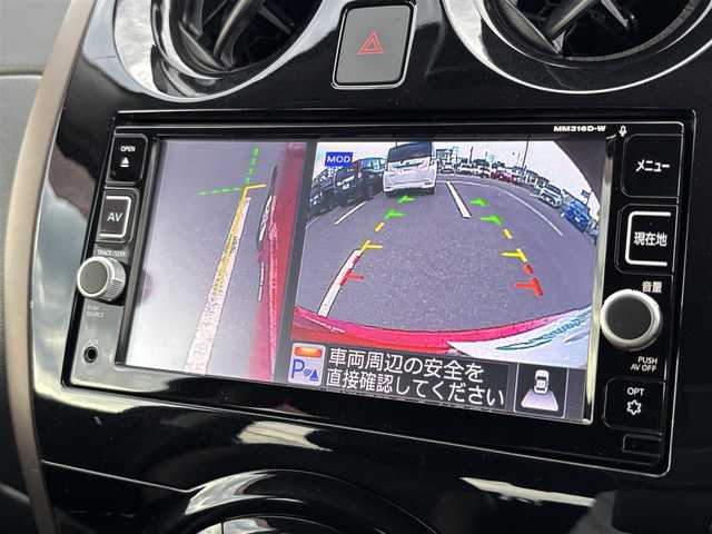 日産 ノート e－パワー メダリスト 大分県 2017(平29)年 5.5万km ガーネットレッド ・純正SDナビ(CD.DVD.SD.BT.USB)/・アラウンドビューモニター/・フルセグテレビ/・エマージェンシーブレーキ/・ドライブレコーダー/・ETC/・ハーフレザーシート/・ステアリングリモコン/・スマートキー/・純正アルミホイール