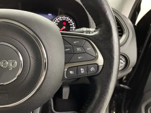 クライスラー・ジープ ジープ レネゲード リミテッド 鹿児島県 2019(令1)年 7万km 黒 メーカー純正ナビ/（Bluetooth/ラジオ）/レーダークルーズコントロール/衝突被害軽減システム/レーンキープアシスト/オートライト/アイドリングストップ/電動パーキングブレーキ/オートホールド機能/バックカメラ/スマートキー/プッシュスタート