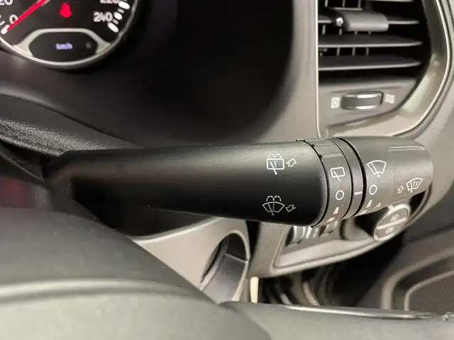 クライスラー・ジープ ジープ レネゲード リミテッド 鹿児島県 2019(令1)年 7万km 黒 メーカー純正ナビ/（Bluetooth/ラジオ）/レーダークルーズコントロール/衝突被害軽減システム/レーンキープアシスト/オートライト/アイドリングストップ/電動パーキングブレーキ/オートホールド機能/バックカメラ/スマートキー/プッシュスタート