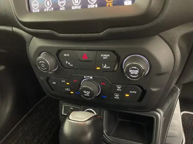 クライスラー・ジープ ジープ レネゲード リミテッド 鹿児島県 2019(令1)年 7万km 黒 メーカー純正ナビ/（Bluetooth/ラジオ）/レーダークルーズコントロール/衝突被害軽減システム/レーンキープアシスト/オートライト/アイドリングストップ/電動パーキングブレーキ/オートホールド機能/バックカメラ/スマートキー/プッシュスタート