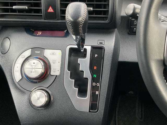 トヨタ シエンタ G クエロ 佐賀県 2019(令1)年 5.1万km ホワイトパールクリスタルシャイン モデリスタエアロ/純正ナビ/バックカメラ/両側パワースライドドア/プリクラッシュセーフティ/レーンキープアシスト/オートハイビーム/クリアランスソナー/ドライブレコーダー/ハーフレザーシート/プッシュスタート/スマートキー/LEDヘッドライト/フォグライト/社外アルミホイール