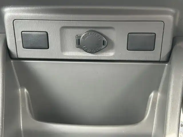 トヨタ プリウス α G 宮崎県 2012(平24)年 10万km ホワイトパールクリスタルシャイン /ナビ(NHBA-X62G)//TV/CD/DVD/Bluetooth//ビルトインETC//バックカメラ//オートライト//純正フロアマット//社外アルミホイール//ドアバイザー//プッシュスタート//電格ウィンカーミラー//ステアリングスイッチ