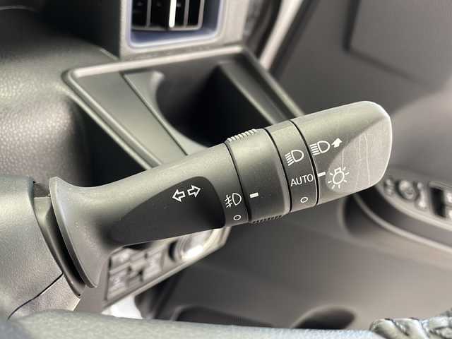 ダイハツ タント カスタム RS 鹿児島県 2024(令6)年 1万km シャイニングホワイトパール 純正7インチSDナビ/(BT/CD/DVD/AM/FM/フルセグTV)/スマートアシストIII/アラウンドビューモニター/バックカメラ/前席シートヒーター/両側パワースライドドア/オートマチックハイビーム/レーンキープアシスト/前後コーナーセンサー/純正ドライブレコーダー/ステアリングスイッチ/電動パーキングブレーキ/オートホールド/アイドリングストップ/スペアキー/純正フロアマット/純正15インチアルミホイール/純正LEDヘッドライト