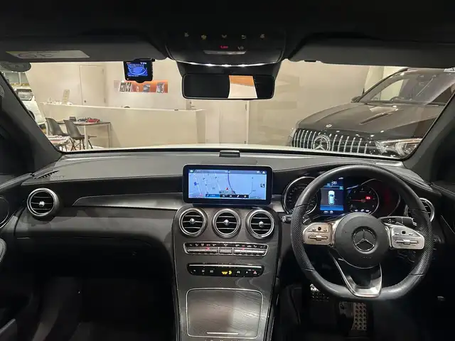 メルセデス・ベンツ ＧＬＣ２２０ d 4マチック AMGライン 道央・札幌 2019(令1)年 4.1万km ポーラホワイト ４WD/パノラミックスライディングルーフ/AMGライン/純正ランニングボード/レーダーセーフティパッケージ/純正メモリナビ/フルセグTV/360°カメラ/ハーフレザーシート/シートヒーター/禁煙車
