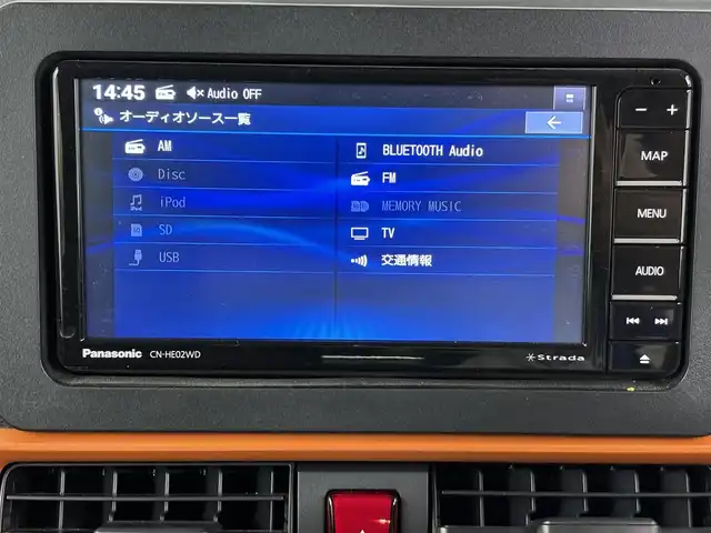ダイハツ タント ファンクロス 埼玉県 2024(令6)年 0.8万km フォレストカーキメタリック 社外7型ナビ/（BT/フルTV/CD/DVD/SD）/全方位カメラ/スマートアシストIII/・衝突回避支援ブレーキ機能/・誤発進抑制制御機能/・車線逸脱警報機能/・先行車発進お知らせ機能/・オートハイビーム/・コーナーセンサー/両側パワースライドドア/シートヒーターDN席/純正アルミホイール/LEDライト/スペア1本HDDナビ