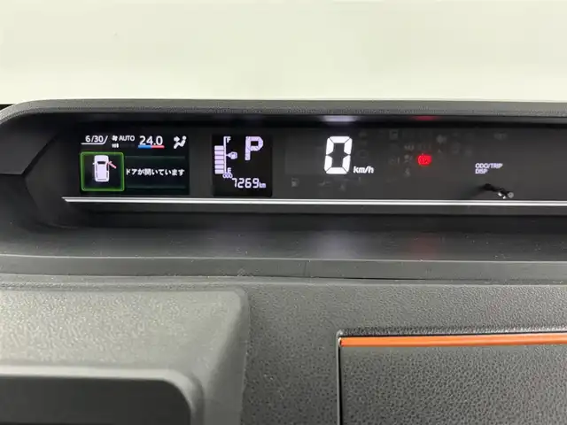 ダイハツ タント ファンクロス 埼玉県 2024(令6)年 0.8万km フォレストカーキメタリック 社外7型ナビ/（BT/フルTV/CD/DVD/SD）/全方位カメラ/スマートアシストIII/・衝突回避支援ブレーキ機能/・誤発進抑制制御機能/・車線逸脱警報機能/・先行車発進お知らせ機能/・オートハイビーム/・コーナーセンサー/両側パワースライドドア/シートヒーターDN席/純正アルミホイール/LEDライト/スペア1本HDDナビ