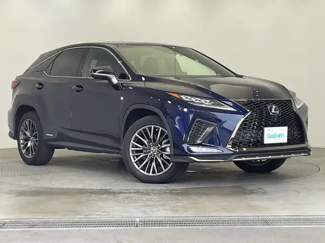 レクサス ＲＸ 450h Fスポーツ 栃木県 2022(令4)年 1.8万km ディープブルーマイカ 4WD/純正ナビ/(フルセグTV・Bluetooth・CD・DVD・USB)/全方位カメラ/バックカメラ/ムーンルーフ/レクサスセーフティシステム+/ ・衝突軽減システム/ ・レーンキープアシスト/ ・オートクルーズコントロール/ ・オートハイビーム/前後コーナーセンサー/ヘッドアップディスプレイ/ブラインドスポットモニター/電動リアゲート　/前席パワーシート/本革シート/前席シートヒーター・シートクーラー/トノカバー/LEDヘッドライト/オートライト/フロントフォグランプ/純正アルミホイール/純正フロアマット/スマートキー/スペアキー1本/禁煙車/取扱説明書/保証書