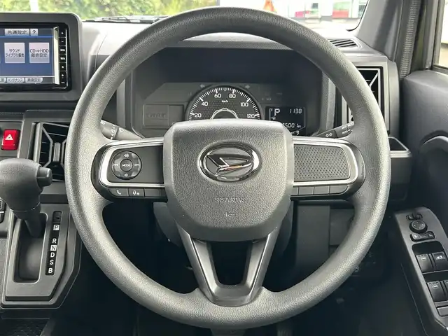 ダイハツ タフト X 鹿児島県 2022(令4)年 2.5万km フォレストカーキメタリック 純正SDナビ　NSZN-W59G/【Bluetooth/フルセグTV/CD/DVD】/スカイフィールトップ/LEDヘッドライト/ドアバイザー/アイドリングストップ/USBポート/スマートキー/ETC/オートエアコン