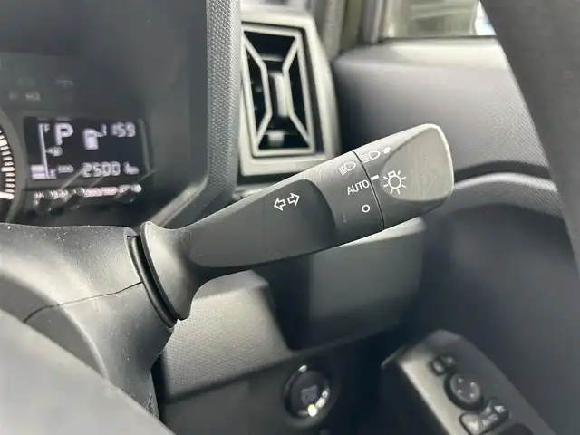 ダイハツ タフト X 鹿児島県 2022(令4)年 2.5万km フォレストカーキメタリック 純正SDナビ　NSZN-W59G/【Bluetooth/フルセグTV/CD/DVD】/スカイフィールトップ/LEDヘッドライト/ドアバイザー/アイドリングストップ/USBポート/スマートキー/ETC/オートエアコン