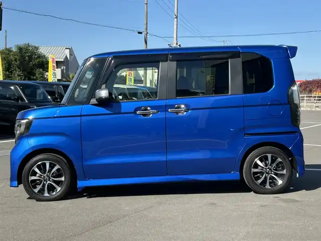 ホンダ Ｎ ＢＯＸ カスタム G L ホンダセンシング 愛媛県 2018(平30)年 5.7万km ブリリアントスポーティブルーメタリック2トーン 純正8型ナビ(Bluetooth/フルセグTV)/バックカメラ/両側電動スライド/ホンダセンシング/衝突被害軽減装置/車線逸脱防止装置/アダプティブクルーズコントロール/LEDヘッドライト/オートマチックハイビーム/アイドリングストップ/前後ドライブレコーダー/ドアバイザー/電格ミラー/ステアリングリモコン/USB入力端子/後席サンシェイド/現状サマー(純正AW)(155/65/R14)/YOKOHAMA BluEarth-RV RV03CK/禁煙車