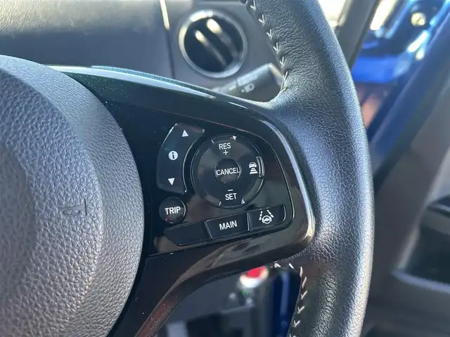 ホンダ Ｎ ＢＯＸ カスタム G L ホンダセンシング 愛媛県 2018(平30)年 5.7万km ブリリアントスポーティブルーメタリック2トーン 純正8型ナビ(Bluetooth/フルセグTV)/バックカメラ/両側電動スライド/ホンダセンシング/衝突被害軽減装置/車線逸脱防止装置/アダプティブクルーズコントロール/LEDヘッドライト/オートマチックハイビーム/アイドリングストップ/前後ドライブレコーダー/ドアバイザー/電格ミラー/ステアリングリモコン/USB入力端子/後席サンシェイド/現状サマー(純正AW)(155/65/R14)/YOKOHAMA BluEarth-RV RV03CK/禁煙車