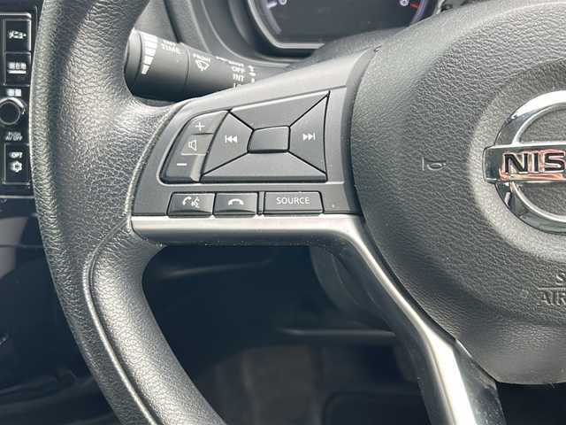 日産 ノート X Vセレクション 山形県 2020(令2)年 2.7万km ダークメタルグレー 禁煙車/エマージェンシーブレーキ/レーンキープアシスト/横滑り防止装置/純正ナビ/（Bluetooth/CD/DVD/フルセグ)/アラウンドビューモニター/前後コーナーセンサー/オートライト/純正ドライブレコーダー/デジタルインナーミラー/ステアリングスイッチ/ETC/電動格納ウィンカーミラー/スマートキー×2/ドアバイザー