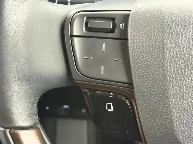 トヨタ アルファード Z 愛知県 2023(令5)年 1.9万km プラチナホワイトパールマイカ モデリスタフルエアロ（F.S.R）/純正14インチディスプレイナビ/フルセグTV/HDMI/Bluetooth/CarPlay/フリップダウンモニター/左右独立ムーンルーフ/トヨタチームメイト/・アドバンスドパーク＋パーキングサポートブレーキ/・アドバンスドドライブ（渋滞支援）/カラーヘッドアップディスプレイ/デジタルインナーミラー　/アラウンドビューモニター　　/トヨタセーフティセンス/・プリクラッシュセーフティ/・レーントレーシングアシスト/・アダプティブハイビームアシスト/レーダークルーズコントロール/ブラインドスポットモニター/ビルドインＥＴＣ２．０　/置くだけ充電　/ブラックレザーシート/パワーシート/シートヒーター/エアシート/AC100V/保証書/取扱説明書/スペアキー