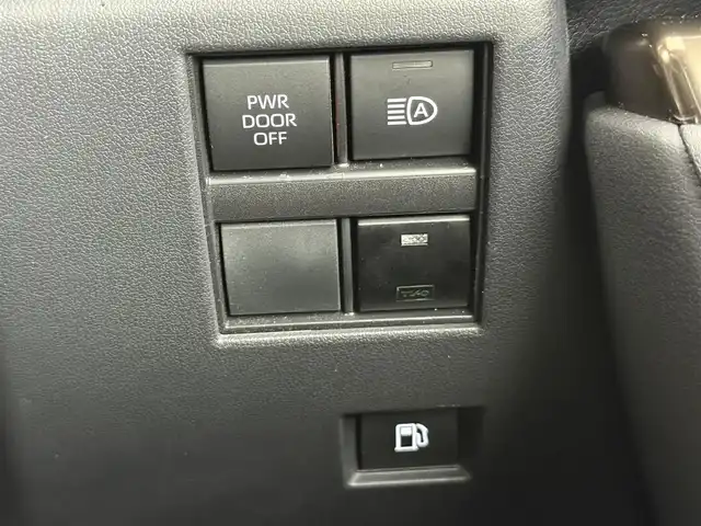 トヨタ アルファード Z 愛知県 2023(令5)年 1.9万km プラチナホワイトパールマイカ モデリスタフルエアロ（F.S.R）/純正14インチディスプレイナビ/フルセグTV/HDMI/Bluetooth/CarPlay/フリップダウンモニター/左右独立ムーンルーフ/トヨタチームメイト/・アドバンスドパーク＋パーキングサポートブレーキ/・アドバンスドドライブ（渋滞支援）/カラーヘッドアップディスプレイ/デジタルインナーミラー　/アラウンドビューモニター　　/トヨタセーフティセンス/・プリクラッシュセーフティ/・レーントレーシングアシスト/・アダプティブハイビームアシスト/レーダークルーズコントロール/ブラインドスポットモニター/ビルドインＥＴＣ２．０　/置くだけ充電　/ブラックレザーシート/パワーシート/シートヒーター/エアシート/AC100V/保証書/取扱説明書/スペアキー