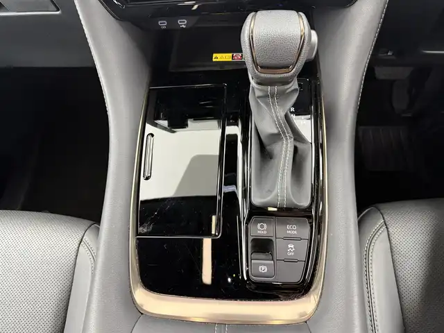 トヨタ アルファード Z 愛知県 2023(令5)年 1.9万km プラチナホワイトパールマイカ モデリスタフルエアロ（F.S.R）/純正14インチディスプレイナビ/フルセグTV/HDMI/Bluetooth/CarPlay/フリップダウンモニター/左右独立ムーンルーフ/トヨタチームメイト/・アドバンスドパーク＋パーキングサポートブレーキ/・アドバンスドドライブ（渋滞支援）/カラーヘッドアップディスプレイ/デジタルインナーミラー　/アラウンドビューモニター　　/トヨタセーフティセンス/・プリクラッシュセーフティ/・レーントレーシングアシスト/・アダプティブハイビームアシスト/レーダークルーズコントロール/ブラインドスポットモニター/ビルドインＥＴＣ２．０　/置くだけ充電　/ブラックレザーシート/パワーシート/シートヒーター/エアシート/AC100V/保証書/取扱説明書/スペアキー