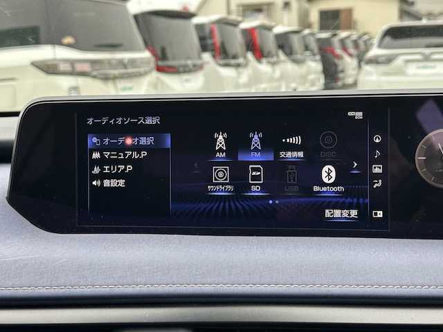 レクサス ＵＸ 250h バージョンC 大阪府 2022(令4)年 2.3万km ソニッククォーツ ナビ　/フルセグ　/Ｂｌｕｅｔｏｏｔｈ　/全方位カメラ　/レザーシート　/シートヒーター　/エアーシート　/ステアリングヒーター　/ブラインドスポットモニター　/メモリーシート　/前後ドライブレコーダー/ＥＴＣ/マット/カードキー