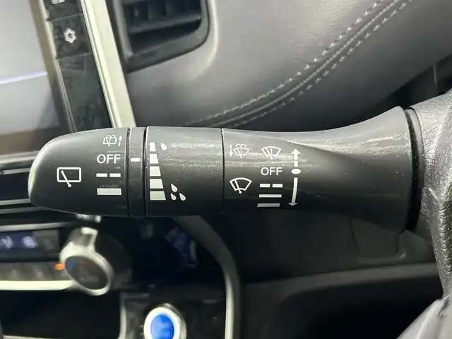 日産 セレナ e－パワー ハイウェイスター V 愛知県 2020(令2)年 5万km ブリリアントホワイトパール 禁煙車/純正10インチナビ/（CD/DVD/Bluetooth/フルセグTV/Blu-ray）/全方位カメラ/フリップダウンモニター/衝突軽減ブレーキ/プロパイロット/オートマチックハイビーム/レーンキープアシスト/追従式クルーズコントロール/ETC/前後ドライブレコーダー/両側パワースライドドア/純正16インチアルミホイール/純正フロアマット/スマートキー/スペアキー有/エンジンスターター/LEDヘッドライト
