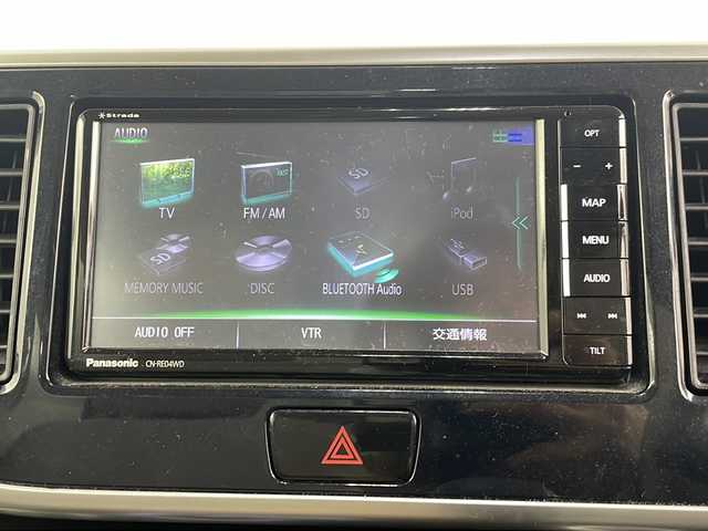 日産 デイズ ルークス X 埼玉県 2019(平31)年 3.3万km ホワイトパール 社外ナビ（CN-RE04WD）/（Ｂｌｕｅｔｏｏｔｈ・フルセグＴＶ・ＣＤ・ＤＶＤ・ＳＤ）/全方位カメラ/社外ドライブレコーダー/片側パワースライドドア/衝突軽減ブレーキ/レーンキープアシスト/横滑り防止装置/コーナーセンサー/アイドリングストップ/ロールサンシェード/LEDヘッドライト/オートライト/社外フロアマット/スマートキー/スペアキーｘ１