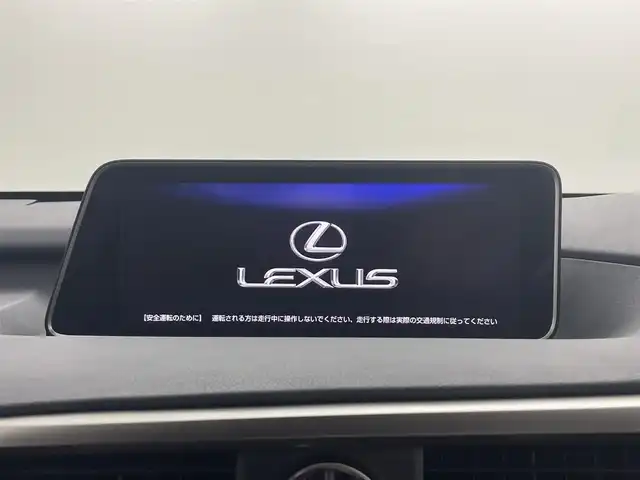 レクサス ＲＸ 450h Fスポーツ 埼玉県 2016(平28)年 2.9万km ホワイトノーヴァガラスフレーク 三眼ＬＥＤ　サンルーフ　赤革　ベンチレーション　全方位カメラ　ＢＳＭ　ＨＵＤ　２列目電動格納シート　ＥＴＣ２．０　追従走行　ＣＤ／ＤＶＤ　フルセグＴＶ　電動リアゲート　全席パワーシート　衝突軽減　オートハイビーム