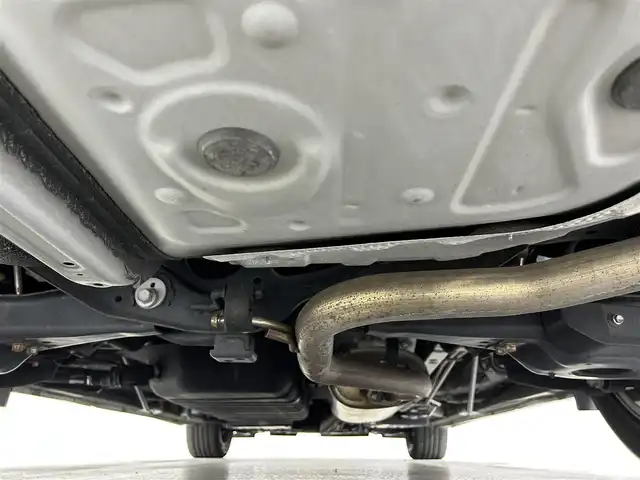 トヨタ ヴェルファイア Z Gエディション 佐賀県 2017(平29)年 6万km ホワイトパールクリスタルシャイン アルパイン製11インチナビ/フルセグTV/CD/DVD/Bluetooth/アルパイン製12.8インチフリップダウンモニター/サンルーフ/衝突被害軽減システム/バックカメラ/レーダークルーズコントロール/レーンアシスト/クリアランスソナー/オートライト/オートマチックハイビーム/LEDヘッドライト/LEDフォグライト/電子パーキング/ブレーキホールド/ビルトインETC/両側パワースライドドア/後席サンシェード/ハーフレザーシート/運転席・助手席パワーシート/パワーバックドア/純正18インチアルミホイール/純正フロアマット/ISOFIX対応シート/メモリーシート/スマートキー/スペアキー×1