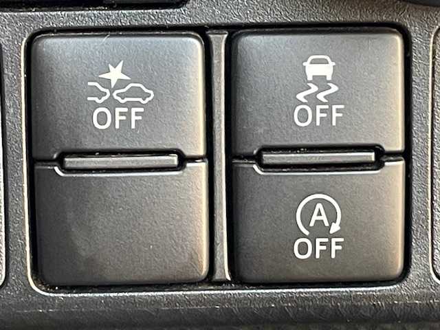 トヨタ ルーミー カスタムG S 茨城県 2017(平29)年 7.3万km レーザーブルークリスタルシャイン 純正ナビ/-BT/AM/FM/CD/TV　/衝突軽減システム　/フリップダウンモニター　/両側パワースライドドア /バックカメラ /コーナーセンサー /LEDヘッドライト /モデリスタエアロ /-フロント/サイド/リア/D席N席シートヒーター /前後ドライブレコーダー  /ETC/ウォークスルー/アイドリングストップ/サイドエアバッグ