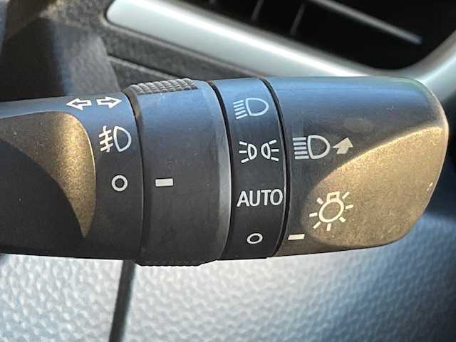 トヨタ ルーミー カスタムG S 茨城県 2017(平29)年 7.3万km レーザーブルークリスタルシャイン 純正ナビ/-BT/AM/FM/CD/TV　/衝突軽減システム　/フリップダウンモニター　/両側パワースライドドア /バックカメラ /コーナーセンサー /LEDヘッドライト /モデリスタエアロ /-フロント/サイド/リア/D席N席シートヒーター /前後ドライブレコーダー  /ETC/ウォークスルー/アイドリングストップ/サイドエアバッグ