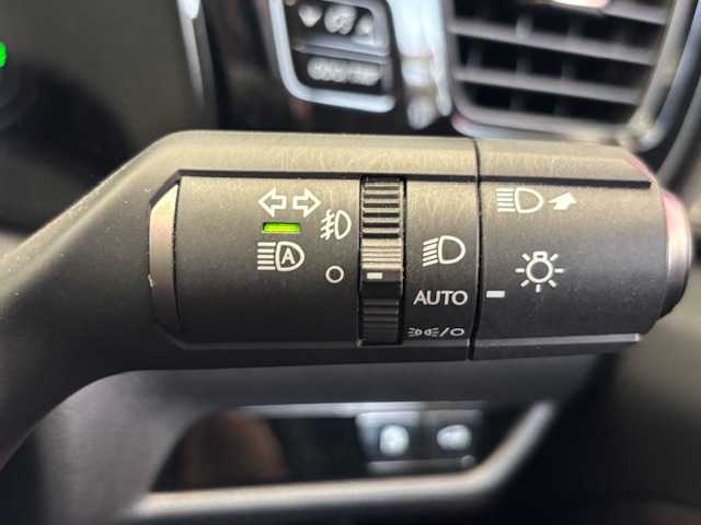 レクサス ＮＸ 350h Fスポーツ 埼玉県 2022(令4)年 2.4万km ホワイトノーヴァガラスフレーク レクサスセーフティシステム/サンルーフ/オレンジキャリパー/14インチディスプレイオーディオ/　　BT/フルセグ/バック/サイドカメラ/パワーバックドア/レーダークルーズコントロール/LEDオートライト/レザーシート/シートヒーター/クーラー/パワーシート/シートメモリー/純正20インチアルミホイール/パドルシフト/ステアリングヒーター/ステアリングスイッチ/ワイヤレス充電/デジタルインナーミラー/USBポート/純正ETC2.0/禁煙車
